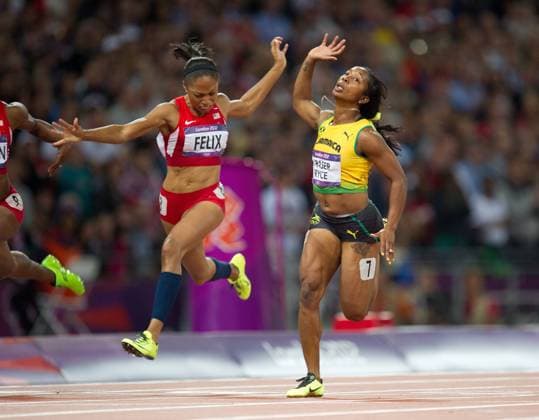 Shelly-Ann FRASER-PRYCE (JAM rechts) gewinnt den 100 Meter Lauf Allyson FELIX (USA re) belegt Platz 5. 08.Wettkampftag: 100 Meter Finale der Damen im Olympiastadion am 04.08.2012. Olympischen Sommerspiele London 2012. -- Olympic Summer Games London 2012,