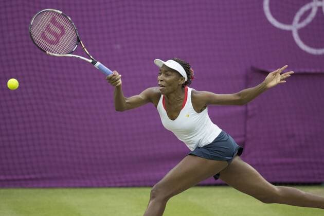 Venus WILLIAMS, USA, Aktion, Tennis, Finale Doppel der Frauen, Tennis - Finale - Damen Doppel - Olympische Sommerspiele 2012 in London, am 05.08.2012 in London Wimbledon Grossbritannien.