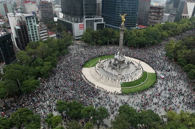 MEXICO CITY, Aug. 11, 2012 - celebrate Mexico s victory in the men s soccer final match of the London 2012 Olympic Games, at the Independence Angel Monument in Mexico City, capital of Mexico, on Aug. 11, 2012. BRAZIL-RIO DE JANEIRO-OLYMPICS-SOCCER 