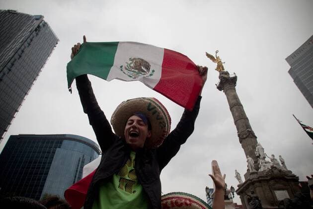 MEXICO CITY, Aug. 11, 2012 - celebrate Mexico s victory in the men s soccer final match of the London 2012 Olympic Games, at the Independence Angel Monument in Mexico City, capital of Mexico, on Aug. 11, 2012. BRAZIL-RIO DE JANEIRO-OLYMPICS-SOCCER 