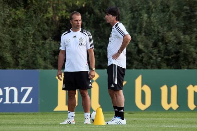 Co-Trainer Hansi Flick mit Bundestrainer Joachim Löw