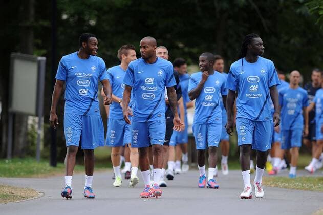 Steve Mandanda - Jimmy Briand - Bafetimbi Gomis FOOTBALL : Entrainement - Equipe de France - 13 08 2012 N.LeGouic FEP Panoramic 