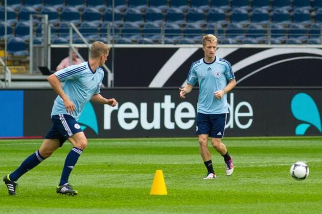 Marco Reus (re.,Deutschland) - Training DFB Nationalmannschaft in der Commerzbank Arena in Frankfurt am Main - 14.08.2012,Deutschland,Fußball,Mann,Männer