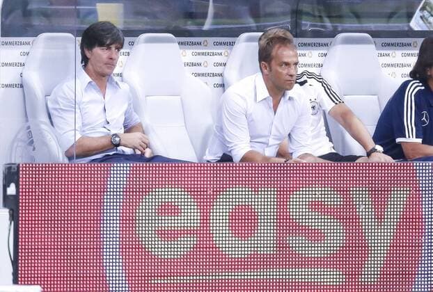 DFB Bundestrainer Joachim LÖW, DFB Co Bundestrainer Hansi FLICK Ersatzbank, Spielerbank, Reserve, Trainerbank DEUTSCHLAND - ARGENTINIEN (1 : 3 ) Freundschaftsspiel, friendly match, Deutsche Fussball Nationalmannschaft, DFB am 15.08.2012 in Frankfurt.