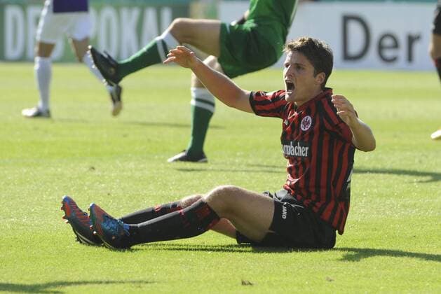 Pirmin SCHWEGLER (F), Frust, Fussball DFB Pokal der Maenner 2012 2013, 1.Runde, FC Erzgebirge Aue (AUE) - Eintracht Frankfurt (F) am 19.08.2012 in Aue, saison1213