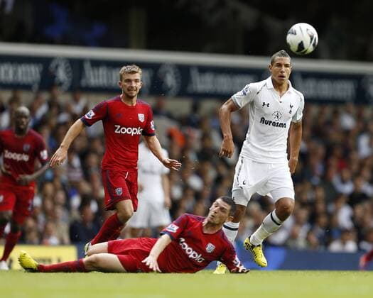 Tottenhams Jake Livermore in action...Barclays Premier League, Tottenham Hotspur v West Bromwich Albion at White Hart Lane, London on the 25th August 2012. EDITORIAL USE ONLY. No use with unauthorised audio, video, data, fixture lists, club league logos or live services. Online in-match use limited to 120 images, no video emulation. No use in betting, games or single club league player publications.
