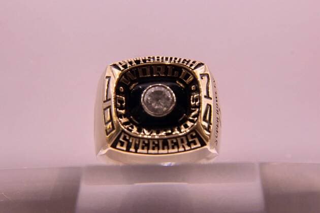 Super Bowl Ringe der einzelnen Siegerteams: IX Pittsburgh Steelers - 1974