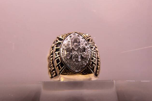 Super Bowl Ringe der einzelnen Siegerteams: XXIV San Francisco 49ers - 1989
