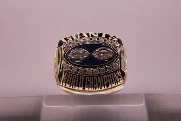 Super Bowl Ringe der einzelnen Siegerteams: XXV New York Giants 1990