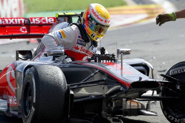 Lewis HAMILTON (GBR), MCLaren Mercedes, steigt aus seinem Wagen aus, Rennen am 02.09.2012 Formel 1, Grosser Preis von Belgien in Spa Francorchamps vom 30.08. - 02.09.2012., Saison2012,,