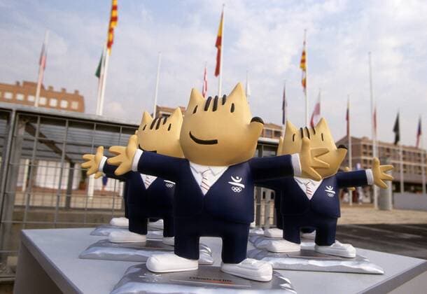 Skulpturen von Cobi, Maskottchen der olympischen Sommerspiele 1992 in Barcelona