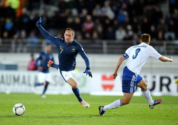 Franck RIBERY (fra) - Niklas MOISANDER (fin) Finnland - Frankreich, ----- xAnthonyBIBARDxFEPx 