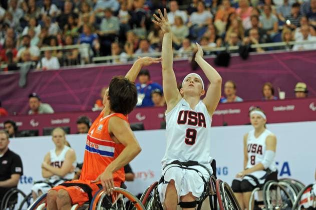 07.09.2012 Stratford, England. Natalie Schneider of USA and Inge Huitzing of the Netherlands in action during the Wheelchair Basketball on day 9 of the London 2012 Paralympic Games at the North Greenwich Arena. xDavidxEmmx  ActionPlus11327803