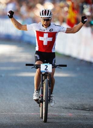 RADSPORT - UCI Weltmeisterschaften SAALFELDEN,AUSTRIA,08.SEP.12 - DIVERS, RADSPORT, MOUNTAINBIKE - UCI Weltmeisterschaften, Cross-country, Herren, Elite. Bild zeigt Nino Schurter (SUI). 