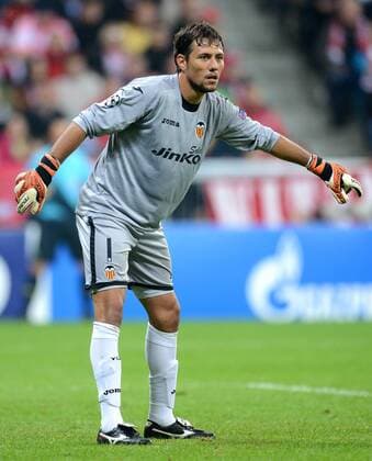 FUSSBALL CHAMPIONS LEAGUE SAISON 2012 2013 GRUPPENPHASE FC Bayern München - FC Valencia 19.09.2012 Torwart Diego Alves (Valencia CF)