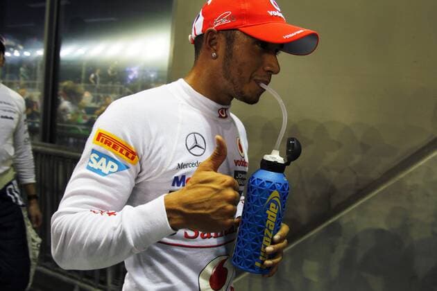 Motorsports: FIA Formula One World Championship 2012, Grand Prix of Singapore, 4 Lewis Hamilton (GBR, Vodafone McLaren Mercedes), xHOCHxZWEIx