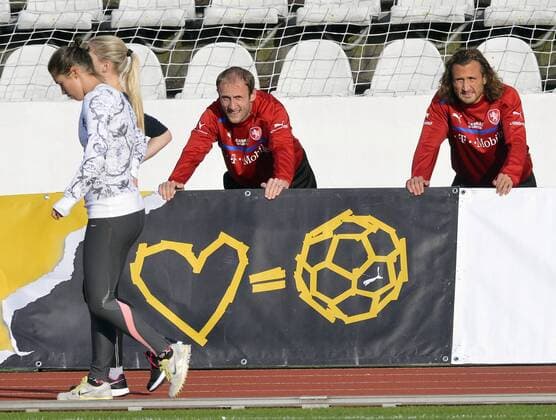 Training of the Czech national soccer team ahead of the World Cup qualification matches against Malta and Bulgaria in Prague, Czech Republic on October 8, 2012. Roman Hubnik (left) and Petr Jiracek. (CTKxPhoto MichalxDolezal) CTKPhotoP201210080714401  dol 04