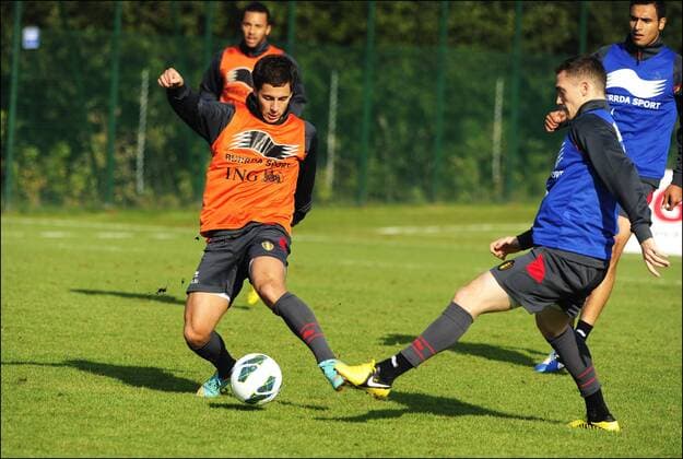Eden Hazard - Thomas Vermaelen FOOTBALL : Equipe Nationale de Belgique - Entrainement - Bruxelles - 09 10 2012 Photonews Panoramic 