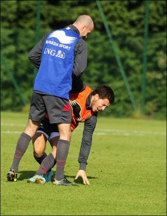 Laurent Ciman - Eden Hazard FOOTBALL : Equipe Nationale de Belgique - Entrainement - Bruxelles - 09 10 2012 Photonews Panoramic 