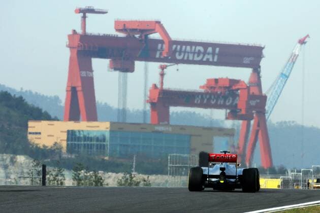 FORMEL 1 - GP von Korea YEONGAM,SUEDKOREA,12.OKT.12 - MOTORSPORT, FORMEL 1 - Grand Prix von Korea, Korean International Circuit, freies Training. Bild zeigt Lewis Hamilton (GBR McLaren Mercedes). 