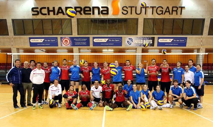 Volleyball Allianz MTV Stuttgart Gemeinsames Training mit dem VfB Stuttgart, Übersicht Mannschaftsfoto