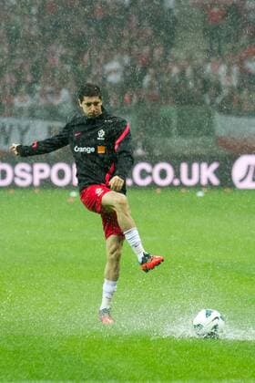 FIFA WORLD CUP BRAZIL QUALIFIERS POLAND VS ENGLAND ROBERT LEWANDOWSKI  PIETRANIK161012_006