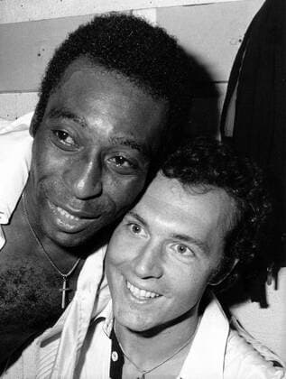 Pele (li.) und Franz Beckenbauer (beide Cosmos New York)