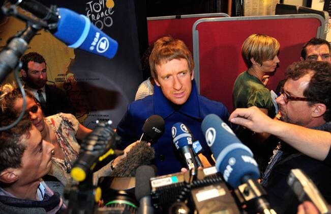 RADSPORT - Tour de France 2013, Vorschau, Strecken-Praesentation PARIS,FRANKREICH,24.OKT.12 - DIVERS, RADSPORT - Tour de France 2013, Vorberichte, Streckenpräsentation im Palais de Congres. Bild zeigt Bradley Wiggins (GBR Sky) beim Interview. 