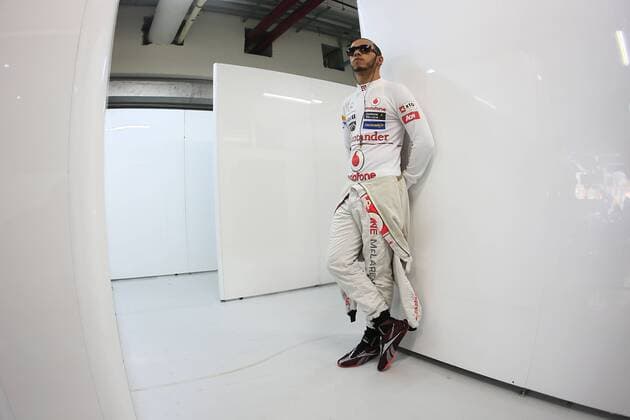 Motorsports: FIA Formula One World Championship 2012, Grand Prix of India, 4 Lewis Hamilton (GBR, Vodafone McLaren Mercedes), xHOCHxZWEIx