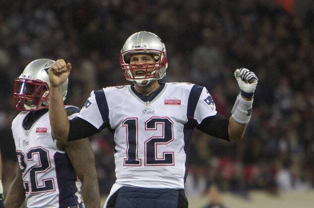 28.10.2012 London, England. NE Patriots QB Tom Brady celebrates after he throws a TD pass during the NFL American Football Herren USA International Series 2012 game between The Bill Belichick and Tom Brady led New England Patriots and The St Louis Rams from Wembley Stadium. xMarkxDavisonx  ActionPlus11342543