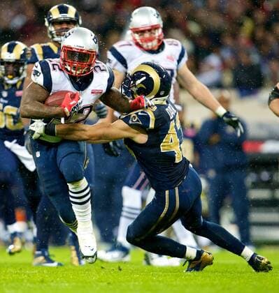 28.10.2012 London, England. New England Patriots Running Back Stevan Ridley ans St Louis Rams Defensive Back Craig Dahl in action during the International NFL American Football Herren USA game between St Louis Rams and New England Patriots from Wembley Stadium. xTimxWilliamsx  ActionPlus11342651