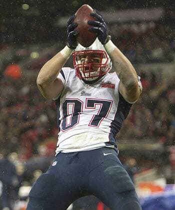 28.10.2012 London, England. NE Patriots TE Rob Gronkowski celebrates his TD during the NFL American Football Herren USA International Series 2012 game between The Bill Belichick and Tom Brady led New England Patriots and The St Louis Rams from Wembley Stadium. xMarkxDavisonx  ActionPlus11342666