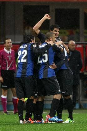 Fredy Guarin Inter Goal celebration -- Milano 31 10 2012 - Serie A 2012 13 -- Inter Mailand - Sampdoria Genua -- PaoloxNucci