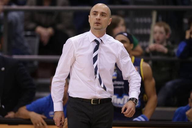03.11.2012 Basketball 1. Bundesliga TBB Trier - Alba Berlin Spieltag 7 Basketball Männer Saison 2012 - 2013 Milenko BOGICEVIC musste das Coaching übernehmen nachdem SASA OBRADOVIC (HEADCOACH BASKETBALL ALBA BERLIN) der Halle verwiesen wurde