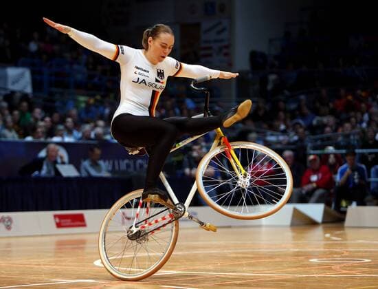 Aschaffenburg Kunstradfahren UCI Hallenradsport-Weltmeisterschaften 2012, Weltmeisterin Corinna Hein (GER)