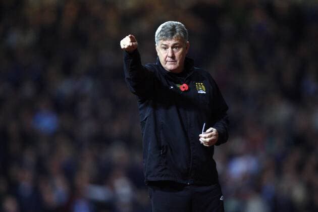 03.11.2012. East London, England. Brian Kidd Asst Manager of Manchester City in action during the Premier League game between West Ham United and Manchester City from Boleyn Ground, Upton Park. xKieranxGalvinx  ActionPlus11344389