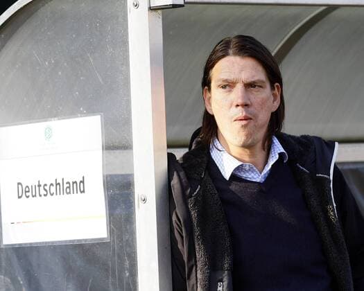 Deutschland - Frankreich, Länderspiel U19 Christian ZIEGE, Trainer U19 Nationalmannschaft, GER, Halbkörper, Portrait, Porträt, Einzelbild, quer, Fußball, Länderspiel DFB U19, Saison 2012 2013