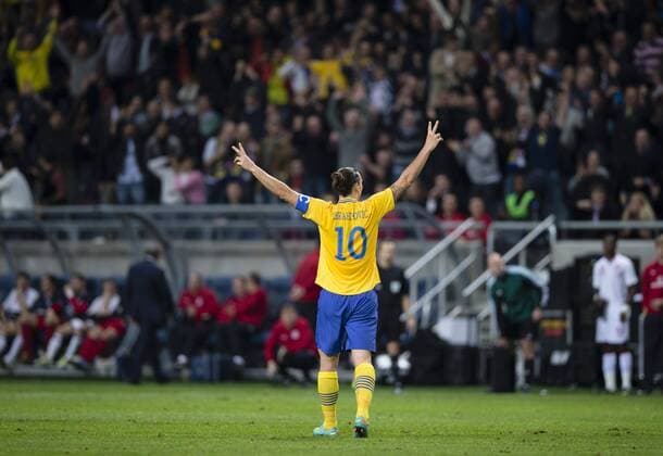 14.11.2012, Friends Arena, Solna, SWE, Testspiel, Schweden vs England, im Bild, Sweden 10 Zlatan Ibrahimovic celebrates his and Swedens 3-2 goal