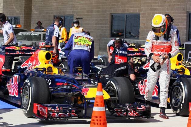 formula 1 GP, USA in Austin Circuit of The Americas, 17.11.2012, Lewis Hamilton, McLaren Mercedes, bestaunt Sebastians Vettel Auto, Photo:mspb Jackie Weiss formula 1 GP, USA, Lewis Hamilton,
