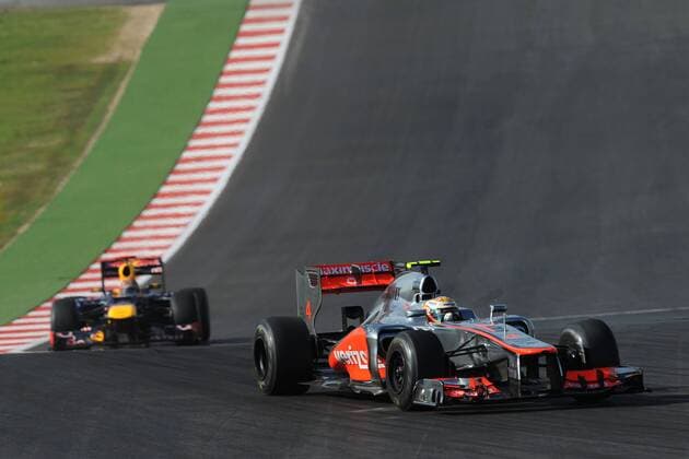 BRITISH LEWIS HAMILTON ON MCLAREN MERCEDES MP4-27 FOLLOWED BY GERMAN SEBASTIAN VETTEL ON REDBULL RENAULT RB8 FORMULE 1 : Grand Prix des Etats Unis - Course - Austin - 18 11 2012 BernardAsset Panoramic 