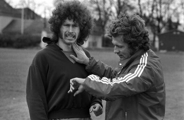 Paul Breitner (FC Bayern München, li.)