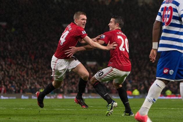 Football - 2012 2013 Premier League - Manchester United vs. (QPR) Queens Park Rangers (QPR) Darren Fletcher of Manchester United celebrates scoring his sides second goal at Old Trafford 