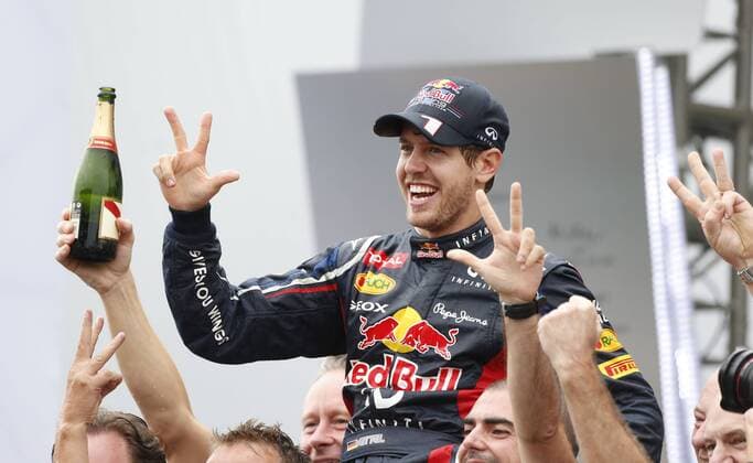 Motorsports: FIA Formula One World Championship 2012, Grand Prix of Brazil, 1 Sebastian Vettel (GER, Red Bull Racing), xHOCHxZWEIx