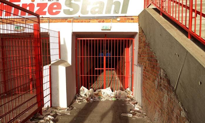 Fussball, Herren, 2. Bundesliga, Saison 2012 2013, 1. FC Union Berlin, Blick auf den Tunnel of Fame, Stadion An der Alten Försterei,