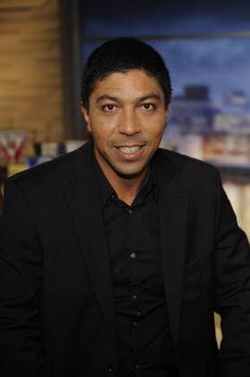 Der Ex-Bundesligaspieler Giovane Elber zu Gast in der ARD Talkshow Menschen bei Maischberger am 27.11.2012 in Köln