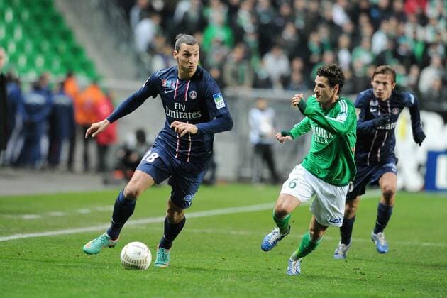 Zlatan Ibrahimovic (PSG) Jeremy Clement (Saint Etienne) FOOTBALL : Saint Etienne vs PSG - Coupe de la Ligue - 27 11 2012 N.LeGouic FEP Panoramic 