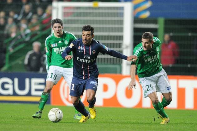 Ezequiel Lavezzi (PSG) Francois Clerc - Fabien Lemoine (Saint Etienne) FOOTBALL : Saint Etienne vs PSG - Coupe de la Ligue - 27 11 2012 N.LeGouic FEP Panoramic 