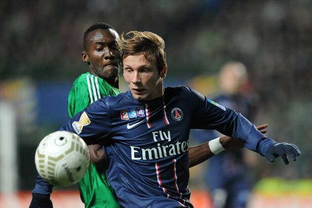 Clement Chantome (PSG) Joshua Guilavogui (Saint Etienne) FOOTBALL : Saint Etienne vs PSG - Coupe de la Ligue - 27 11 2012 N.LeGouic FEP Panoramic 
