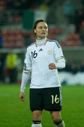 Martina Müller (Deutschland) - Frauen Test Länderspiel Deutschland vs. Frankreich im Erdgas Sportpark in Halle Saale - Einzelbild,Aktion,Fußball,Frau,29.11.2012,Deutschland