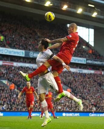 PROPAGANDA20121201 Football - soccer: Barclays Premier League, Liverpool FC - Southampton FC, Liverpool s Martin Skrtel in action against Southampton s Jose Fonte during the Premiership match at Anfield. (Hinweis: Verwendung nur in Deutschland, Österreich oder Schweiz - only Germany, Austria and Switzerland) xHOCHxZWEIx xPropagandax